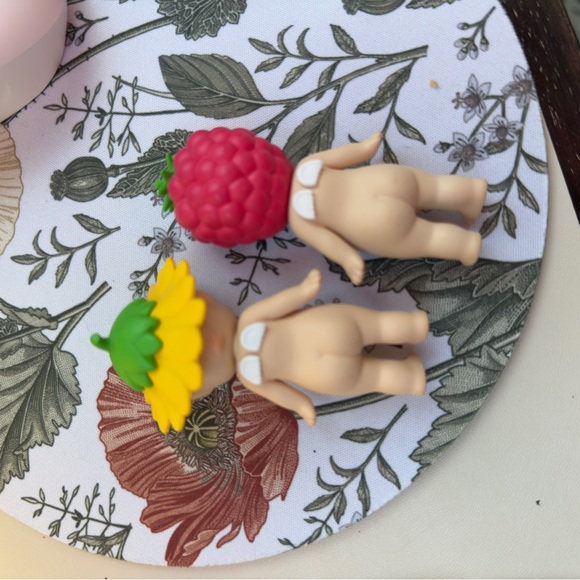 Sonny Angels Raspberry and Sunflower - Picture 2 of 2